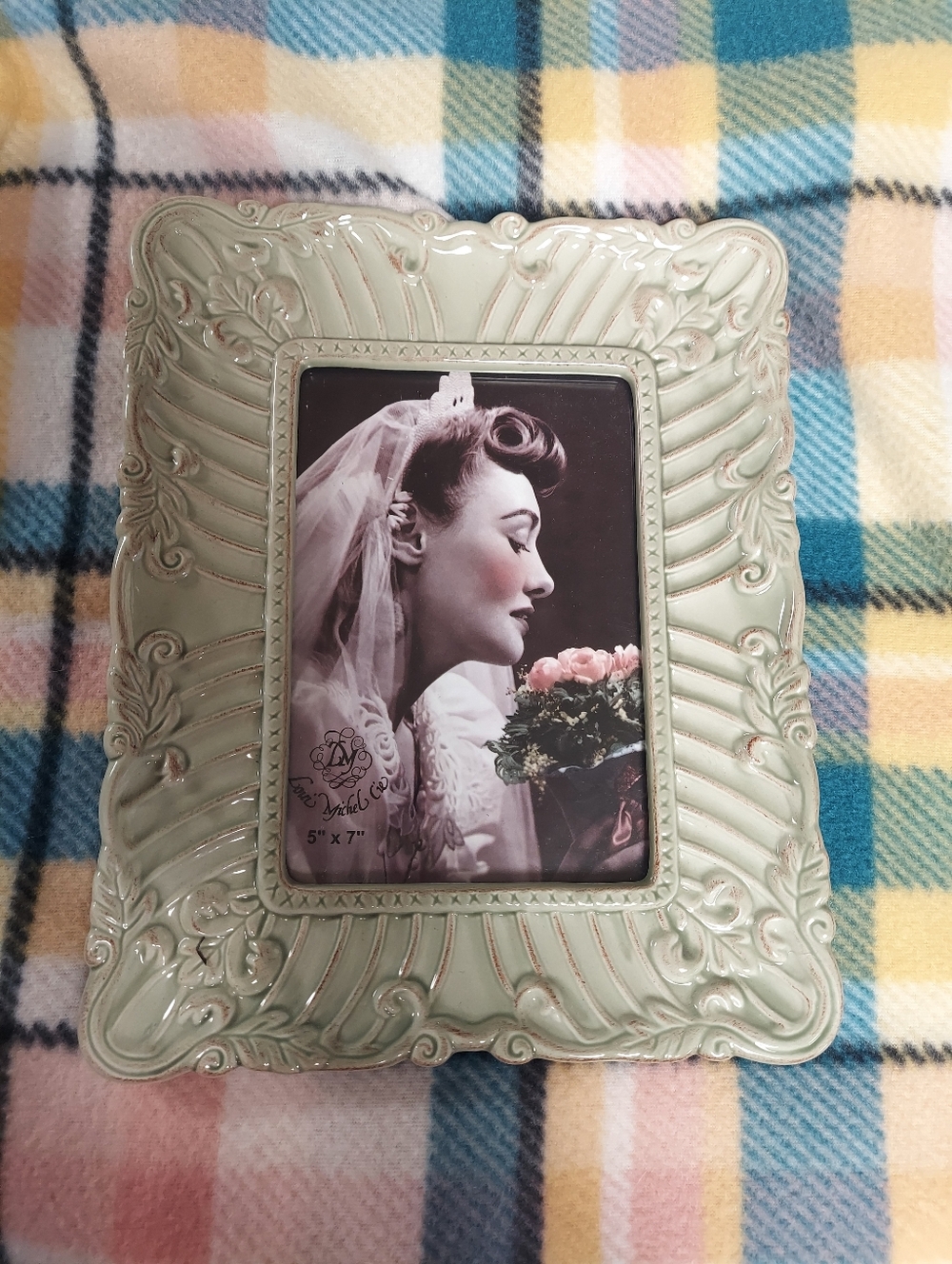 Ornate Ceramic Picture Frame in Sage Green